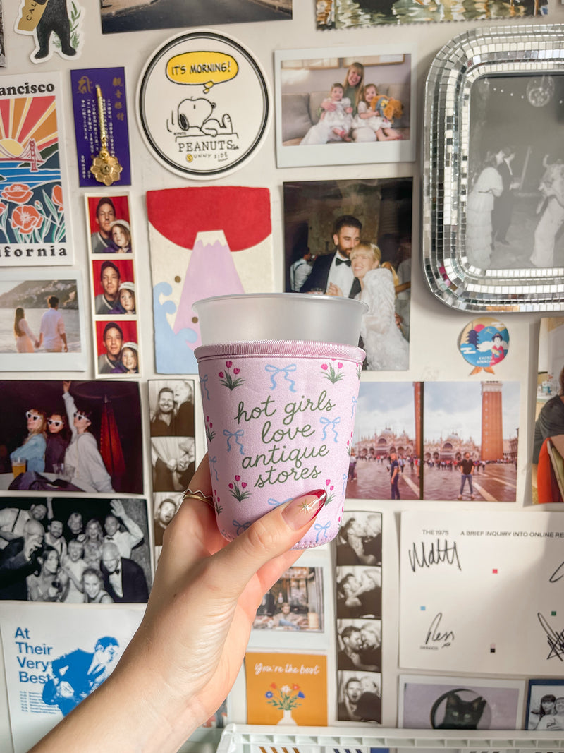 Hot Girls Love Antique Stores Drink Sleeve