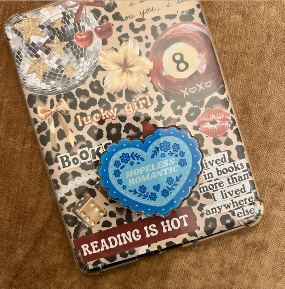 "Obsessed with this grip, it’s the cutest ever! Such lovely care put into packaging 🫶🏻"